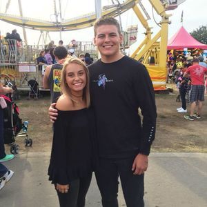 Meet your Posher, Hunter